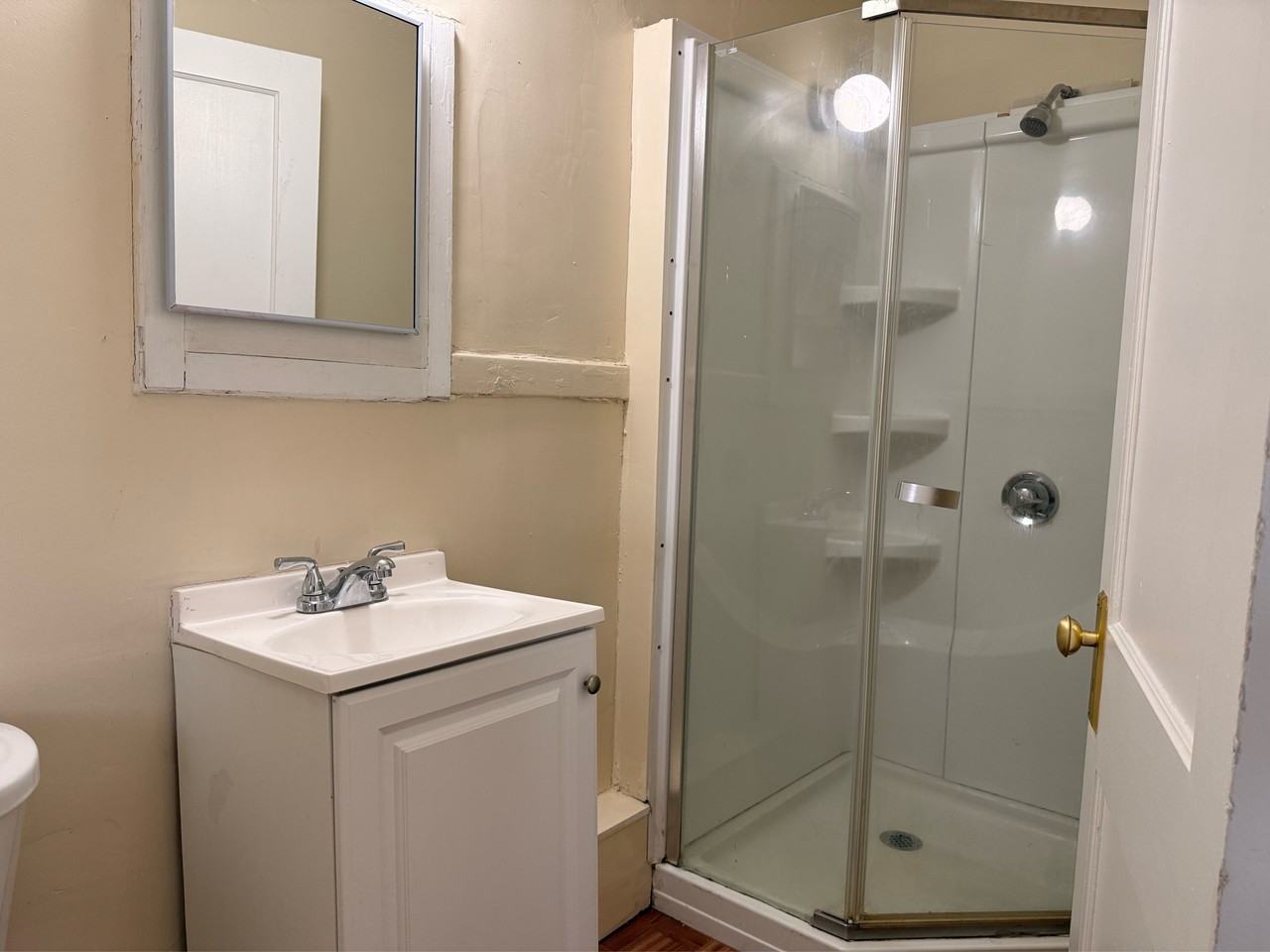 9-11 Chapman Street - Photo 7 of 17