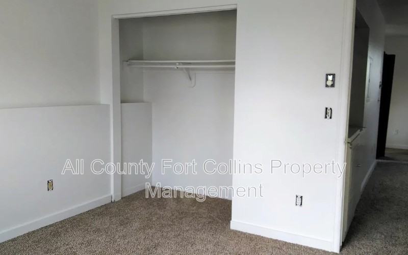 1200 Sugarpine St #B - Photo 5 of 7