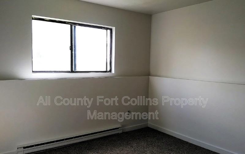 1200 Sugarpine St #B - Photo 6 of 7