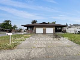 featured image of 3196 Kinnaird Way