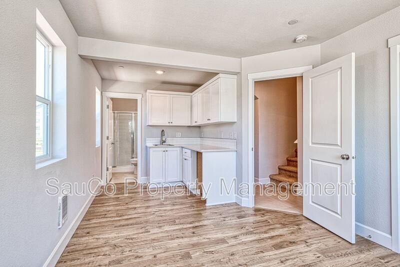 17071 Sw Friendly Ln - Photo 4 of 31