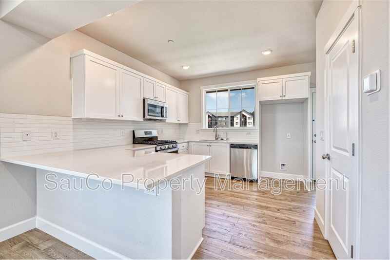 17071 Sw Friendly Ln - Photo 7 of 31