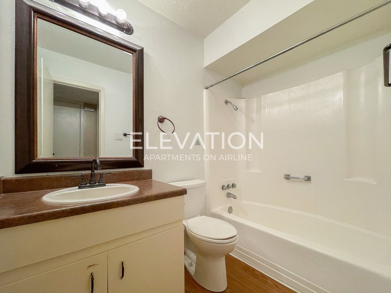 Elevation on Airline - Photo 4 of 40