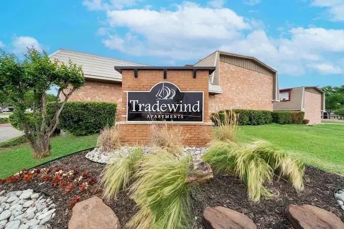 Tradewind Apartments - Photo 6 of 14