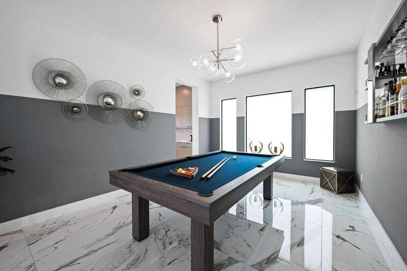 8599 Tower Bridge Ct - Photo 6 of 36