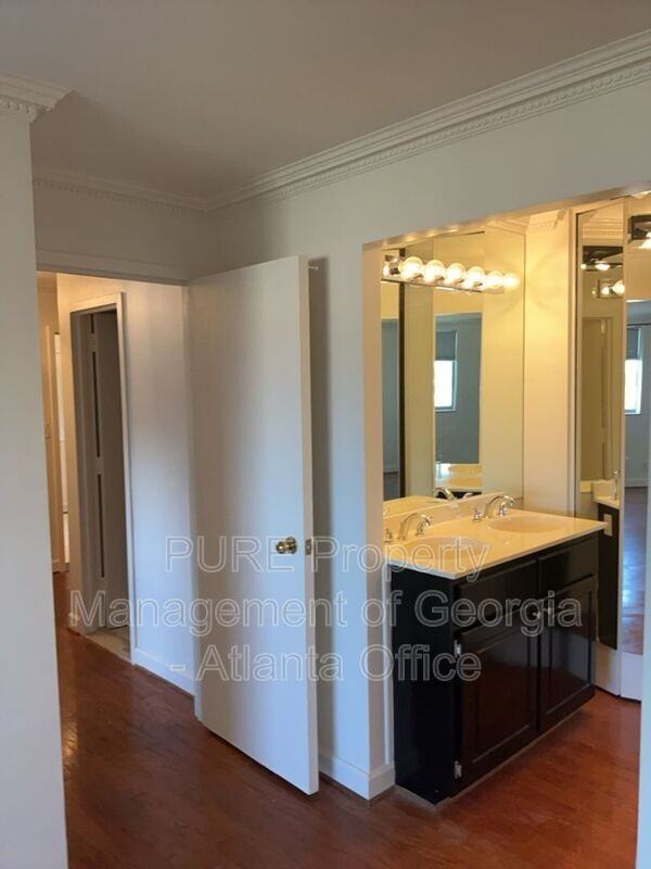 215 Piedmont Ave Ne #1206 - Photo 7 of 13