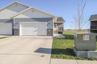 3501 S Outfield Cir - Photo 1 of 1