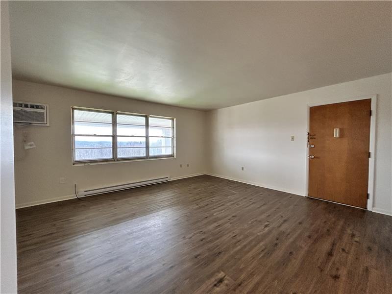 403 Colonial Dr #24 - Photo 2 of 8