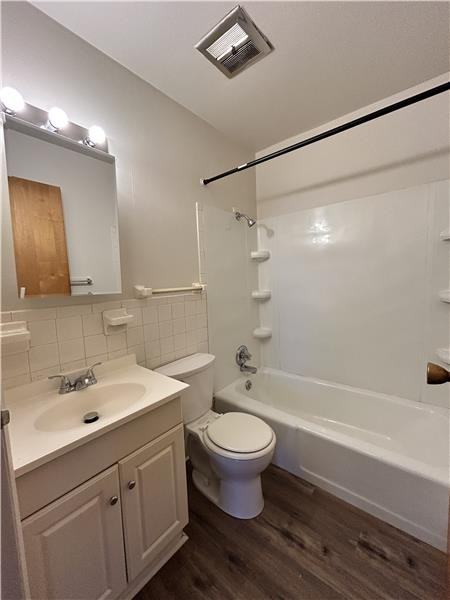 403 Colonial Dr #24 - Photo 6 of 8