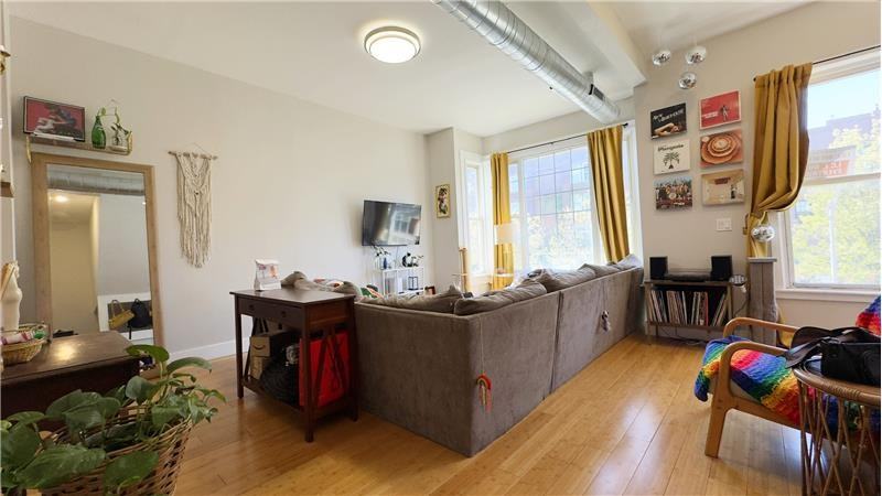 1735 N Fairfield Ave #2R - Photo 2 of 23