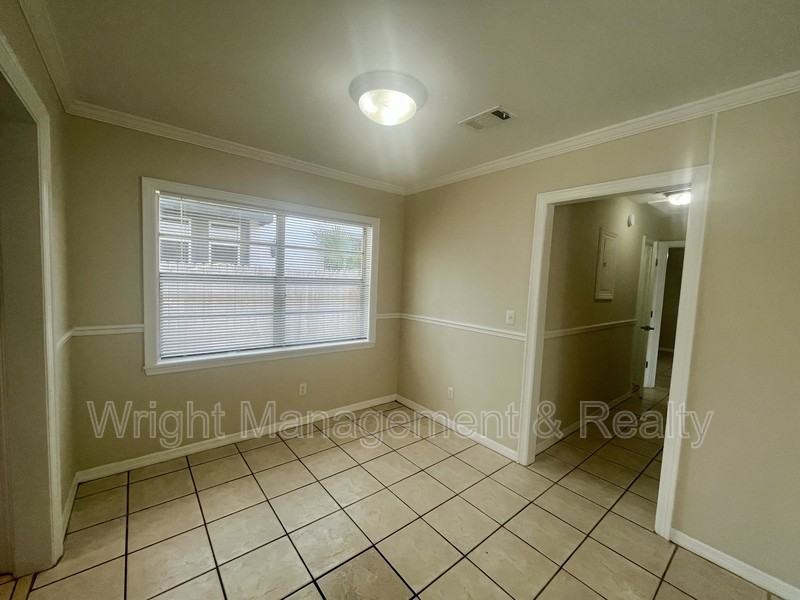 505 S Westland Ave #B - Photo 6 of 17