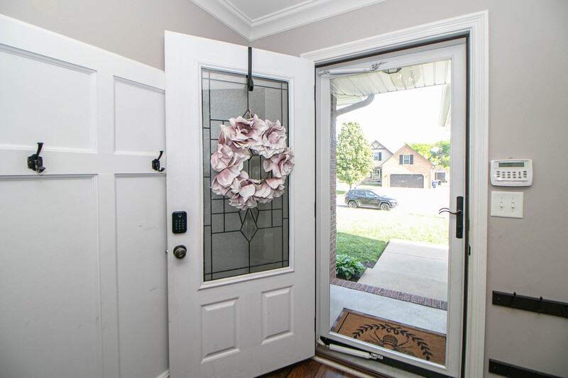 1088 Jon Dr - Photo 2 of 30