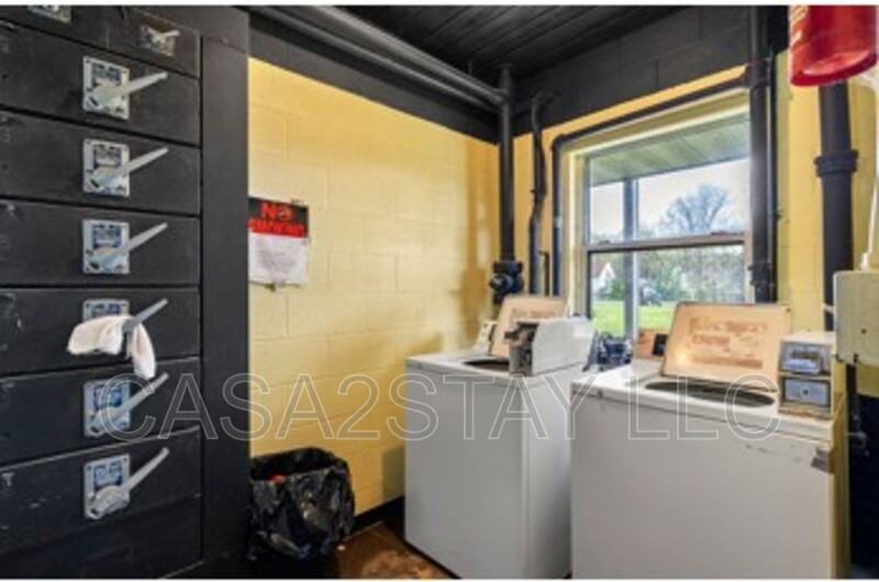 2192 Saint Johns Pl #2192 - Photo 7 of 10