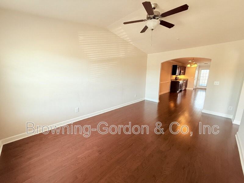 1040 Charlie Daniels Pkwy #164 - Photo 2 of 18