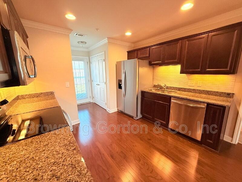 1040 Charlie Daniels Pkwy #164 - Photo 7 of 18