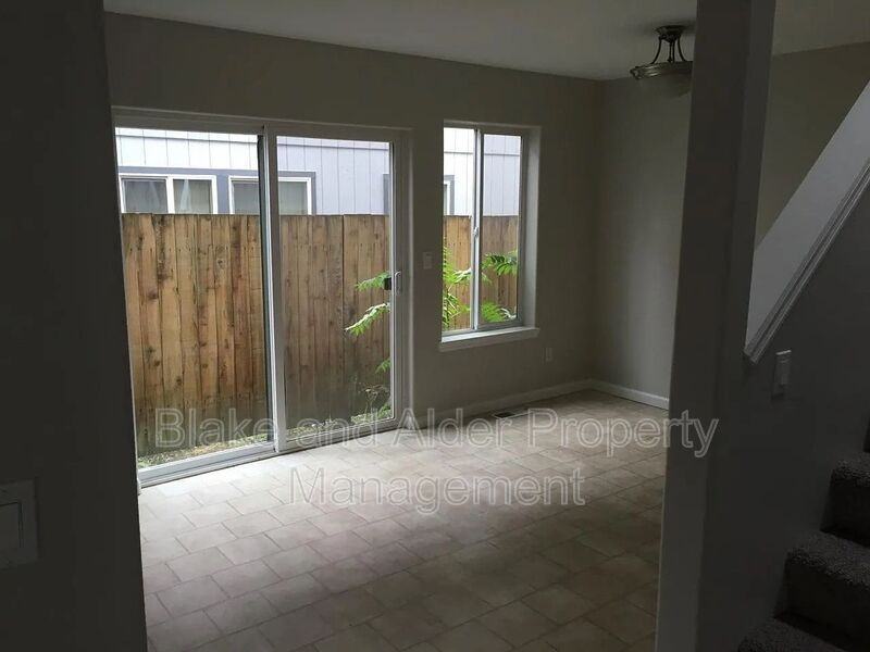 7006 Se 72nd Ave - Photo 5 of 11