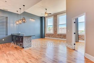 936 Broad St - Photo 1 of 1