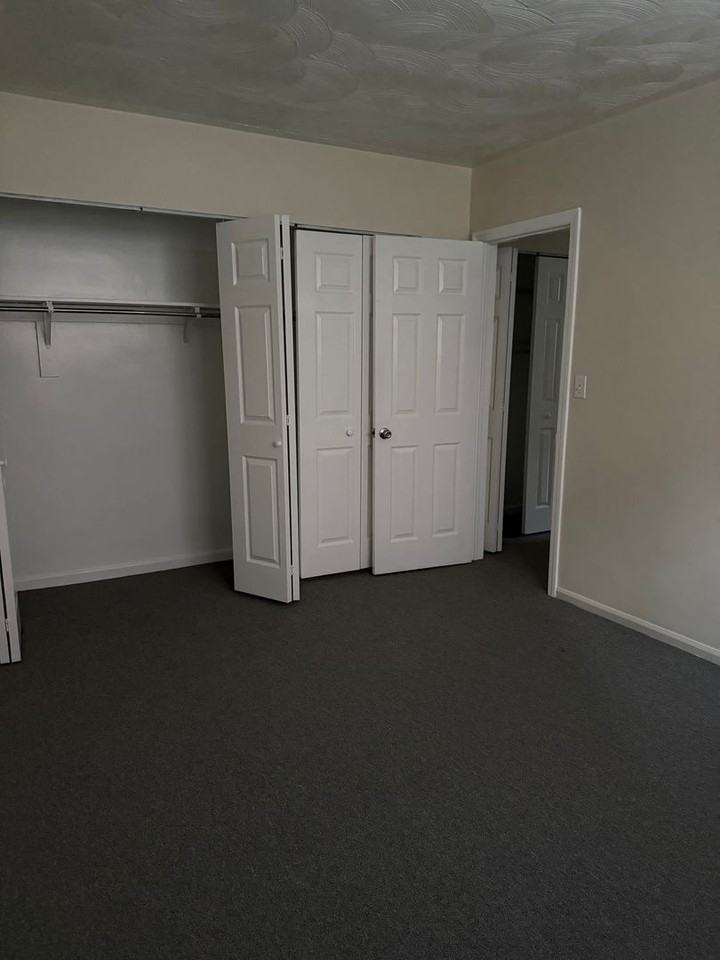 60 Elm St. - Photo 3 of 4