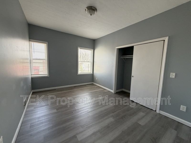 751 W Main St #D - Photo 5 of 6