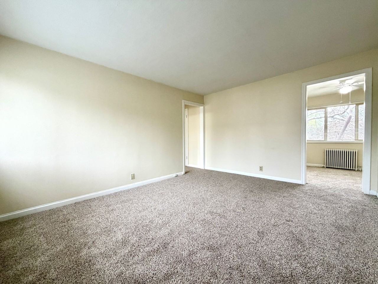 105 Ne 61st Ave #15 - Photo 3 of 10