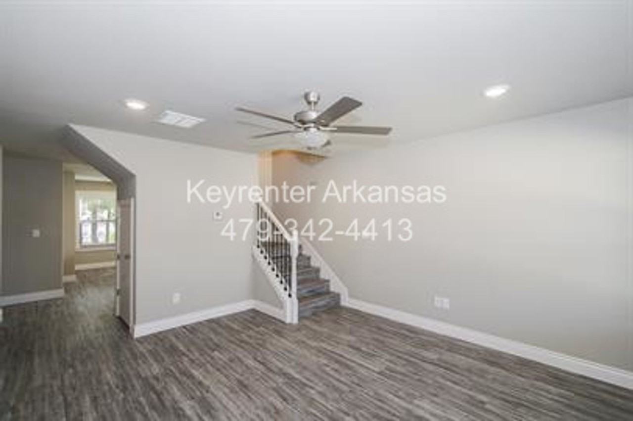 604 E Osage Trce - Photo 4 of 21