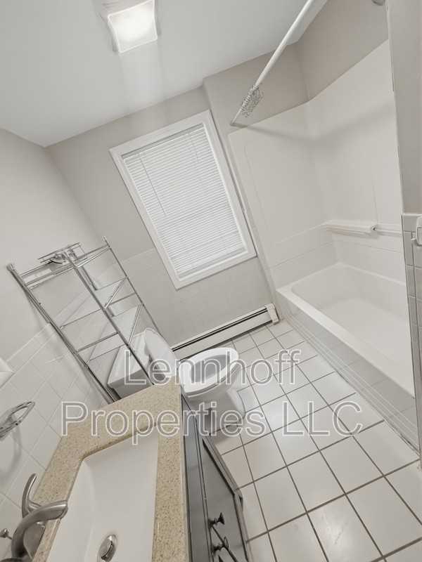 130 S Elm St - Photo 4 of 9