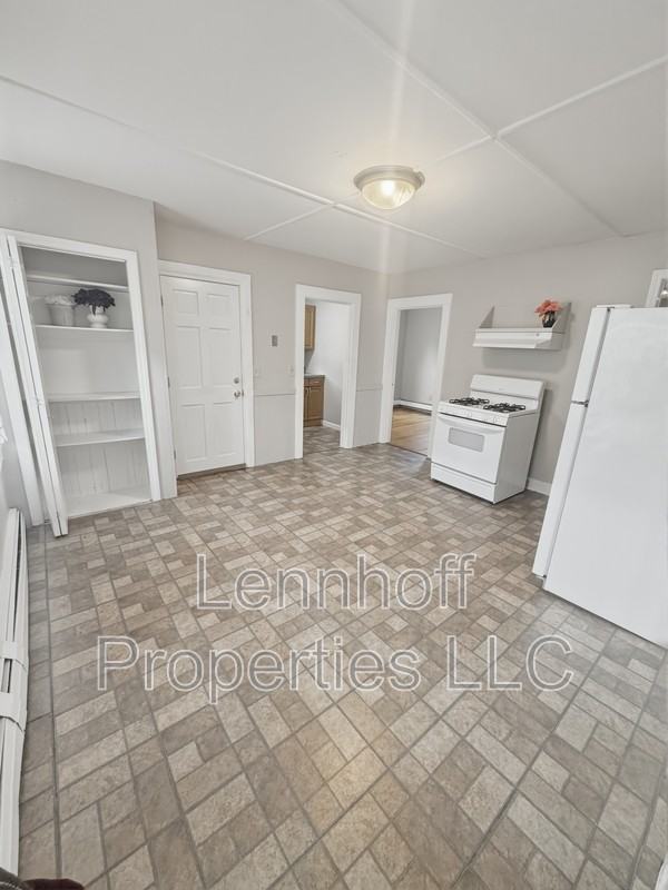 130 S Elm St - Photo 7 of 9