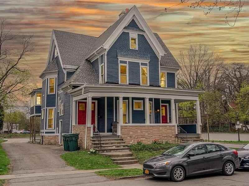 213 Oxford St - Photo 2 of 9