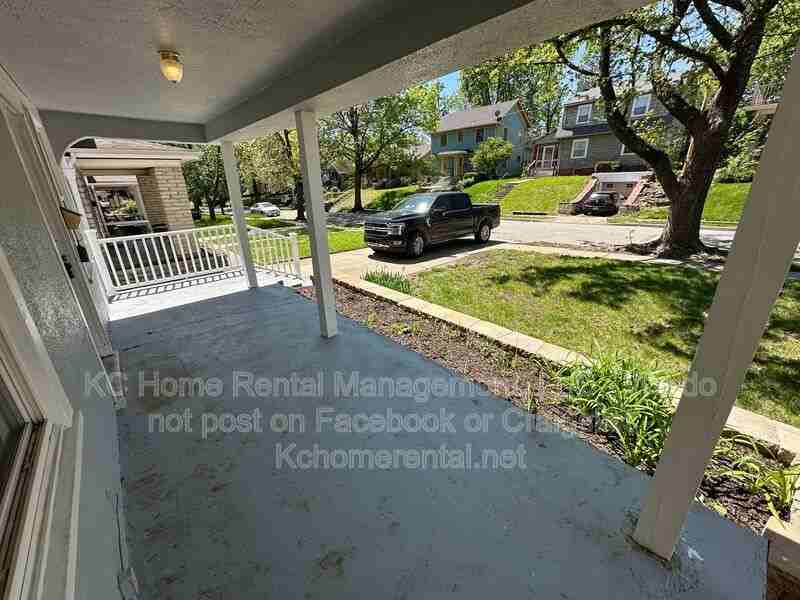 5105 Walnut St - Photo 4 of 41