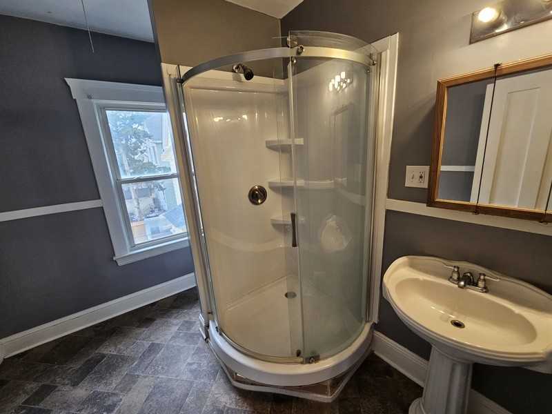 2059 W 105th St #4 - Photo 4 of 16