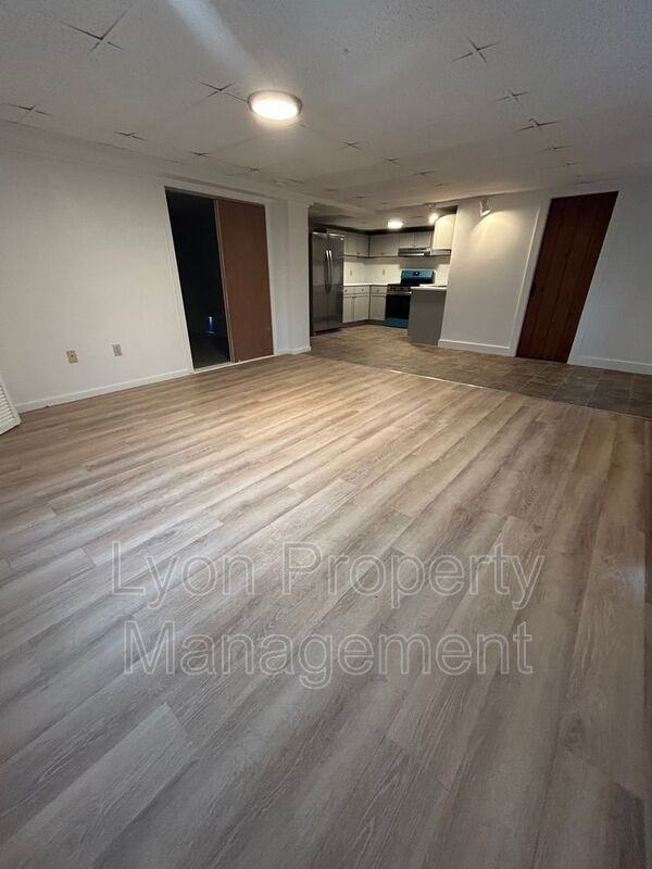 1495 Ten Rod Rd #1R - Photo 7 of 25