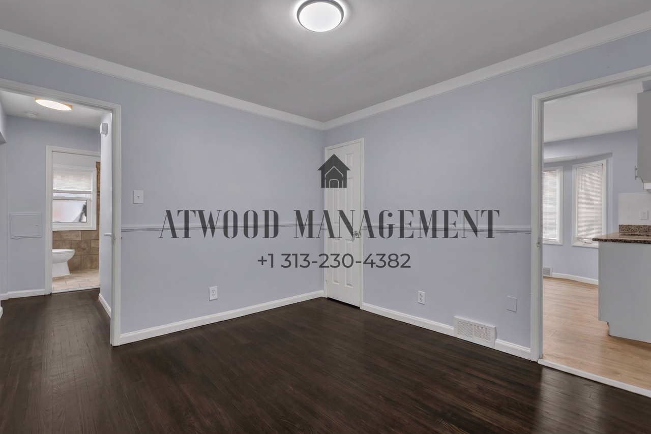 16225 Manning St - Photo 3 of 14