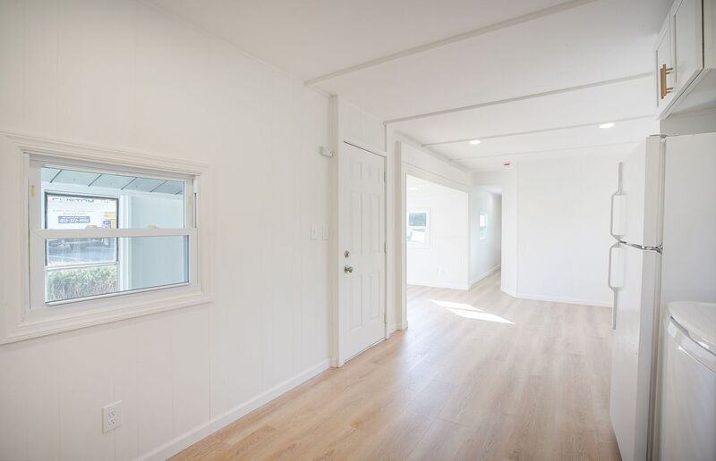 2401 Westfield St - Photo 4 of 18