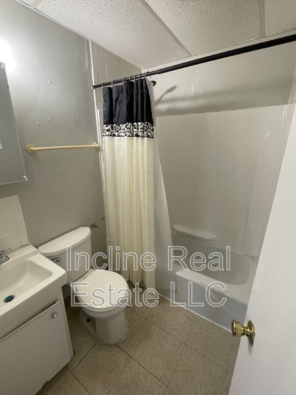 118 Maple Ave #3 - Photo 5 of 8