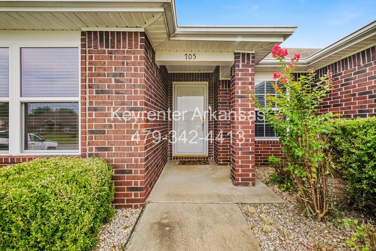 705 Sw Crystal St - Photo 4 of 29