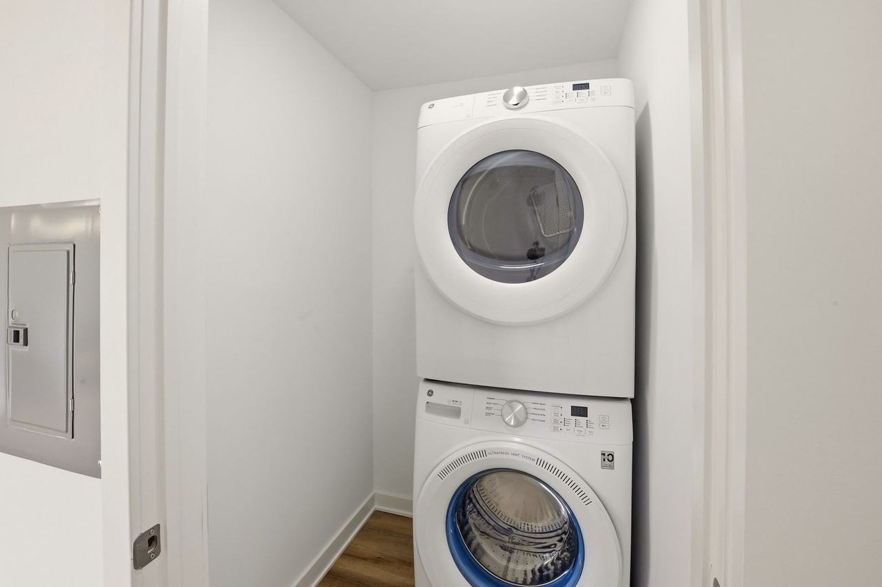 Summit Square Apartments - Photo 4 of 50