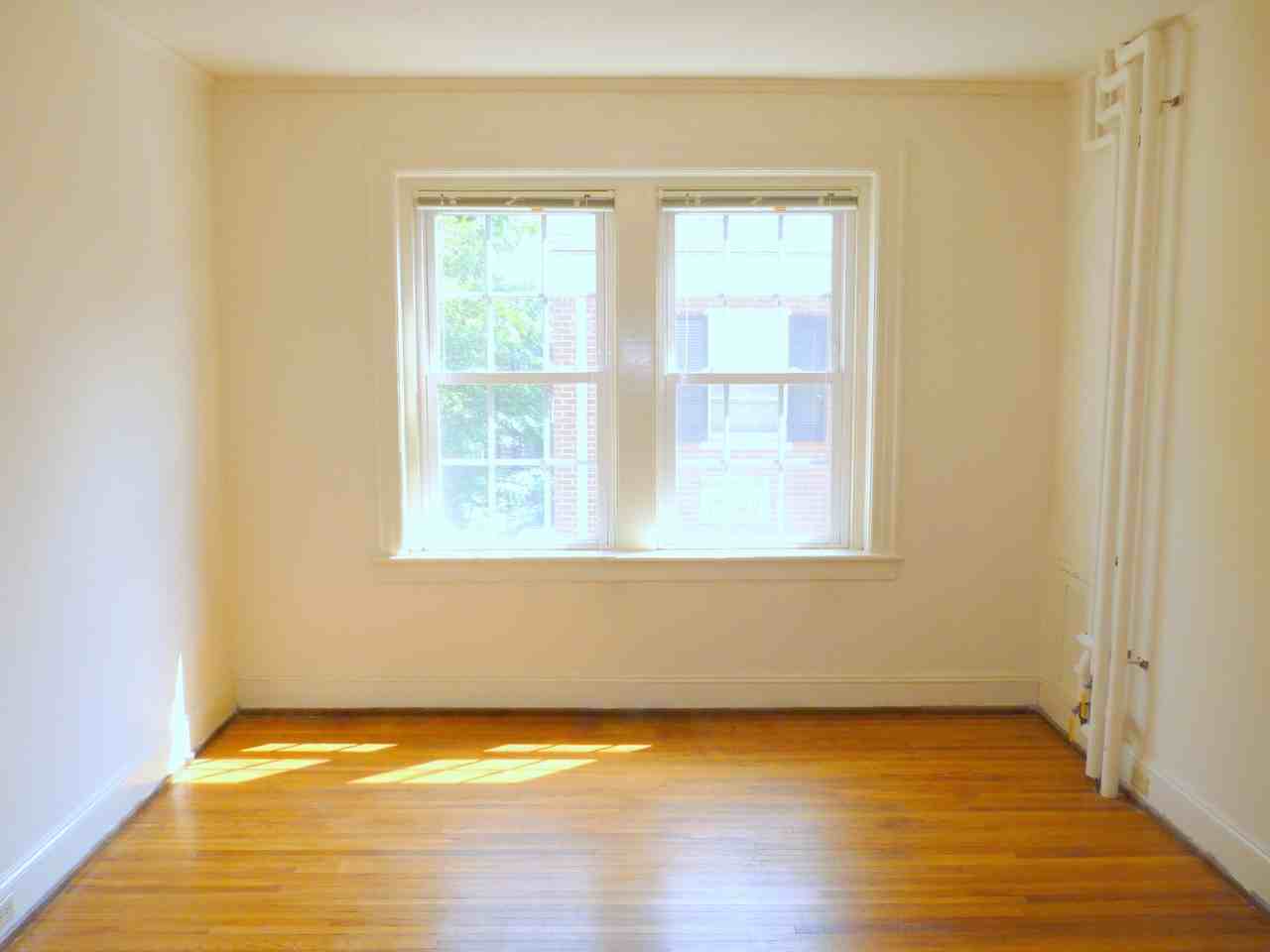 Raleigh Court - Photo 3 of 21