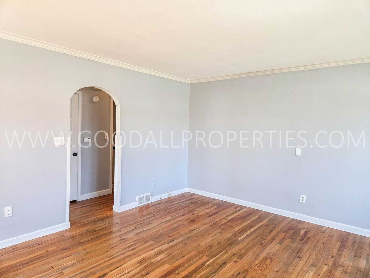 1604 44th St - Photo 7 of 21