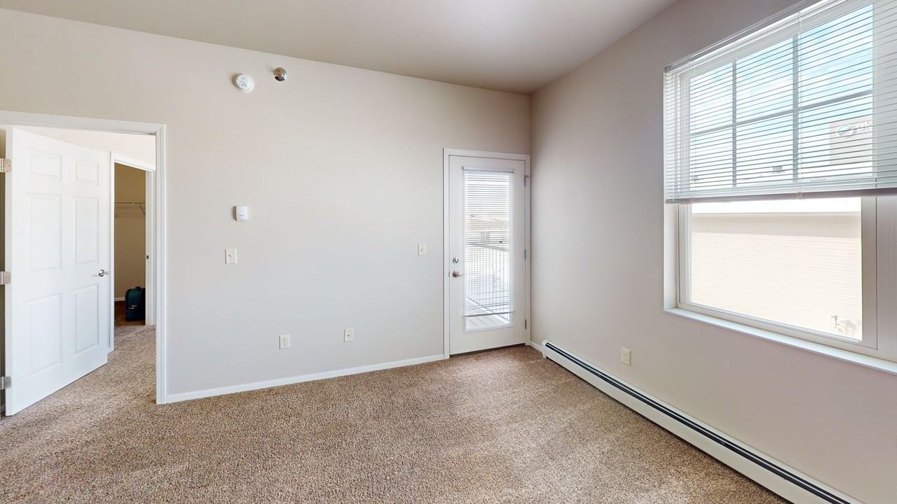 Burlington Apartments - Photo 5 of 29