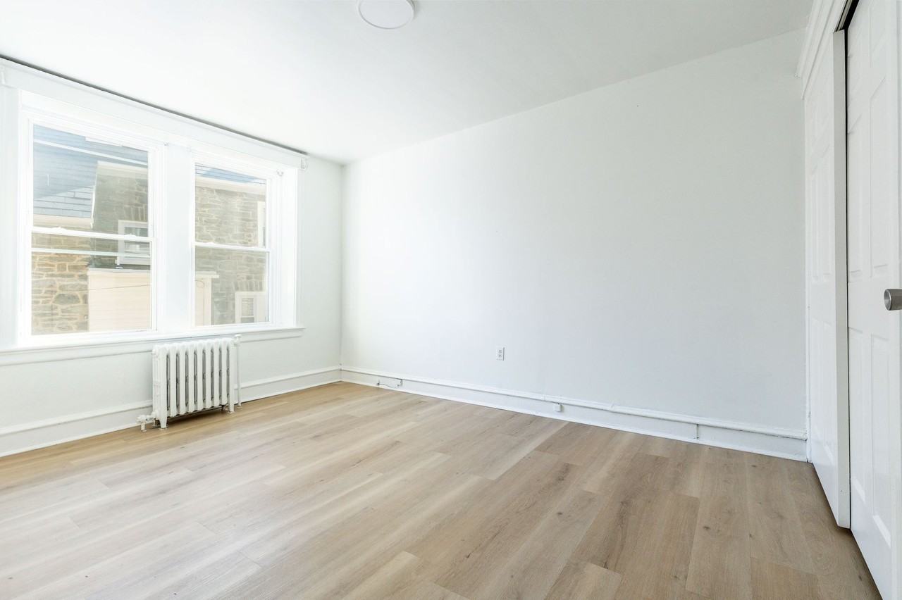 Belmont Place - Photo 3 of 50