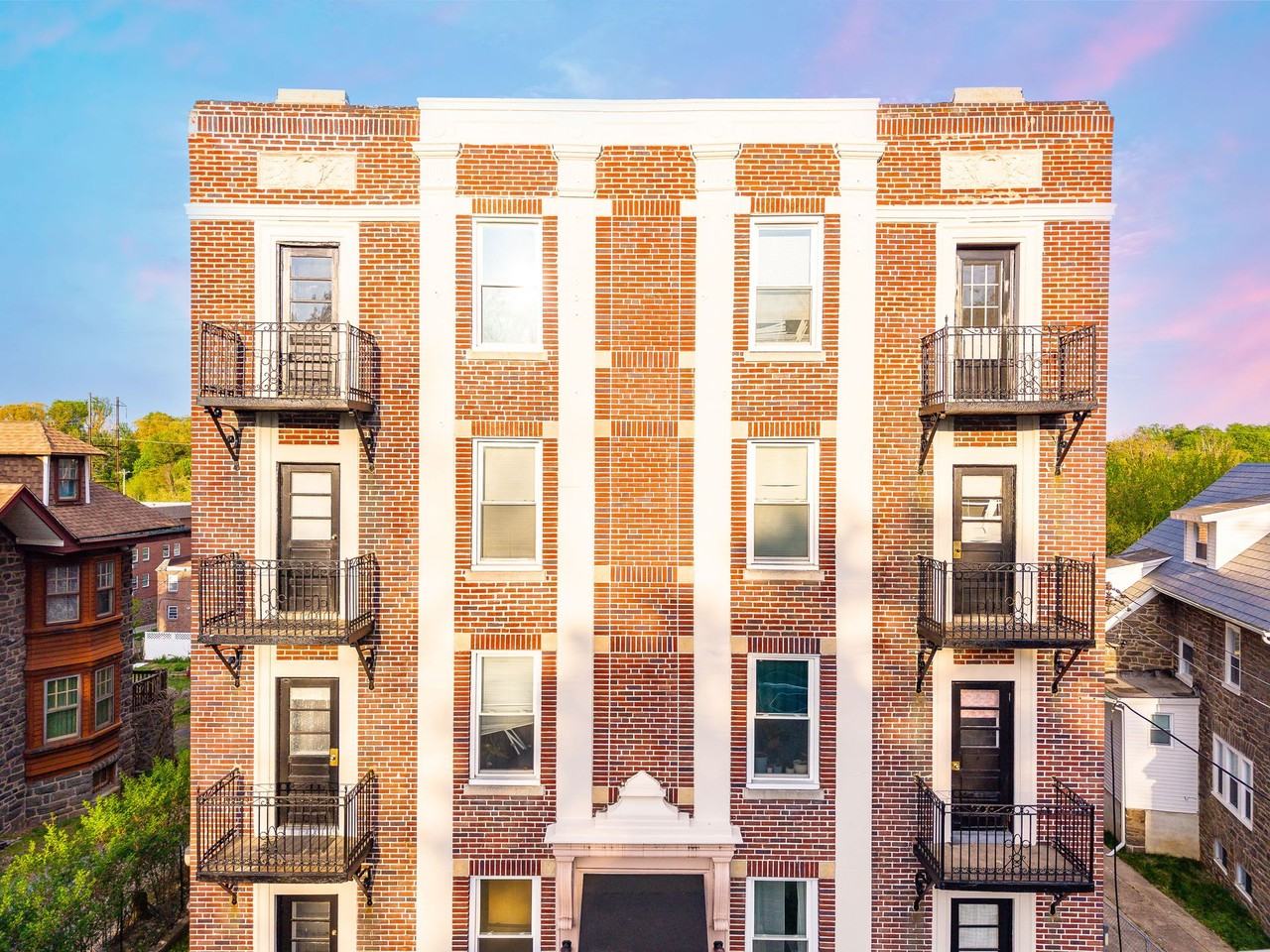 Belmont Place - Photo 6 of 50
