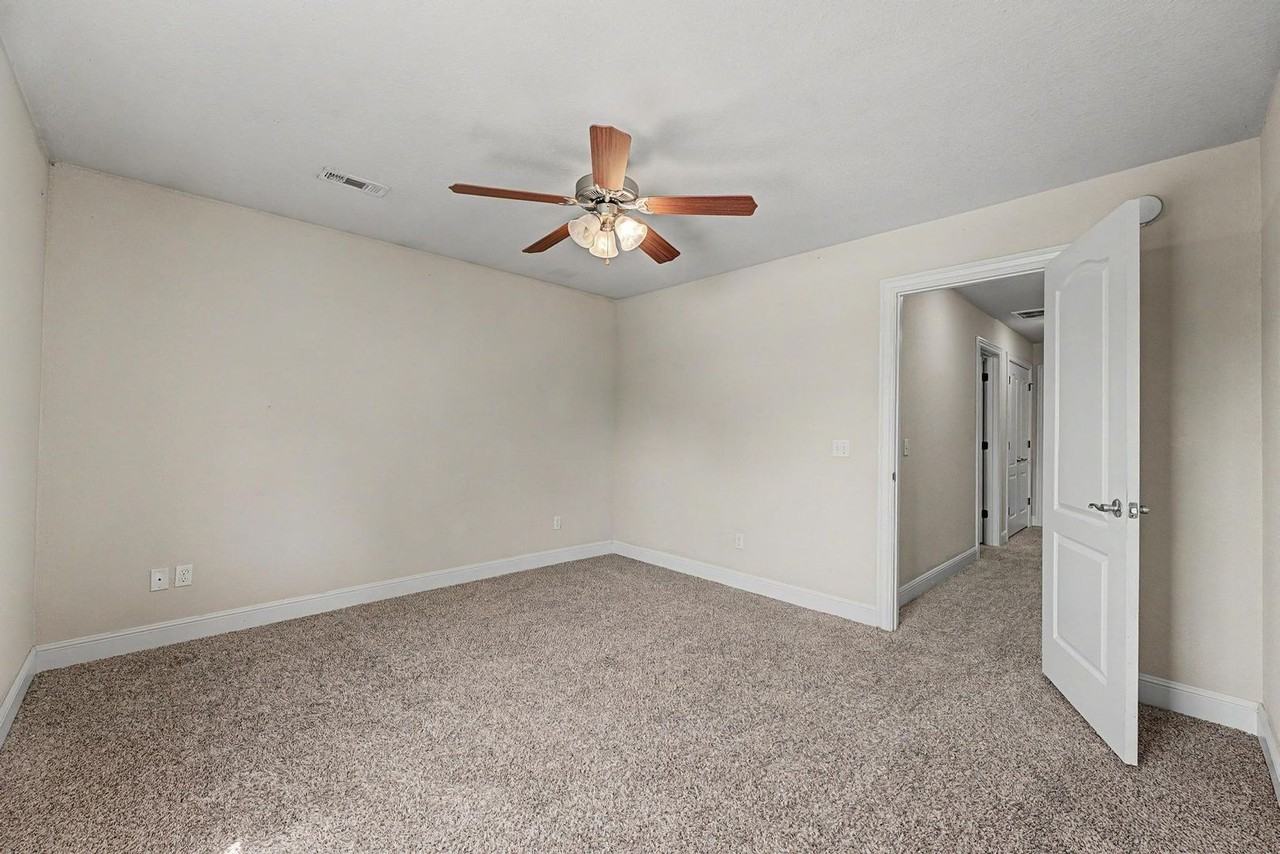 606 Nw 17th Ct - Photo 2 of 30