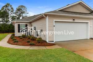featured image of 2255 Courtina Way