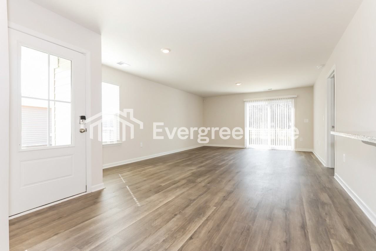 2219 Courtina Way - Photo 5 of 16