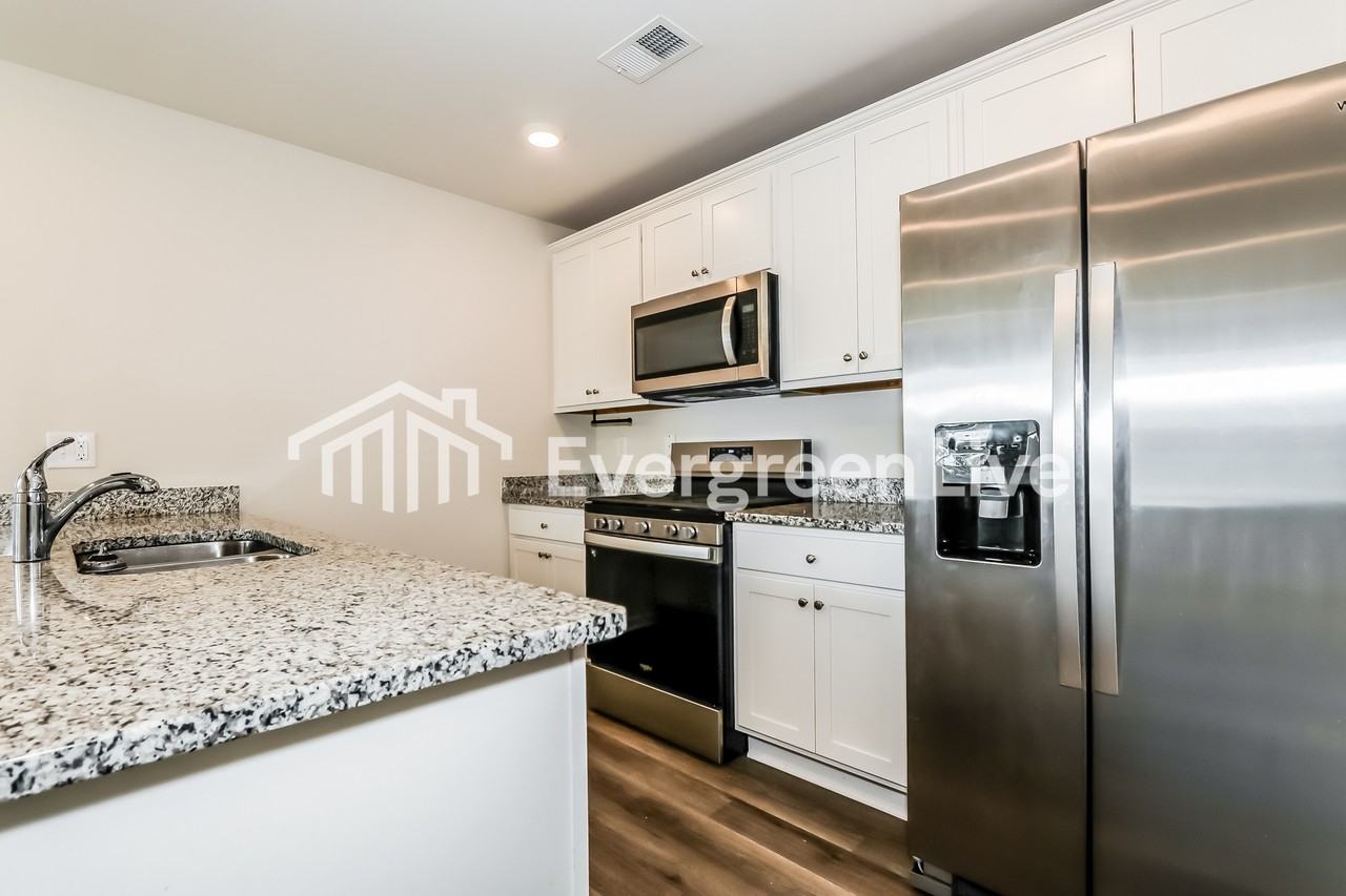 2219 Courtina Way - Photo 6 of 16