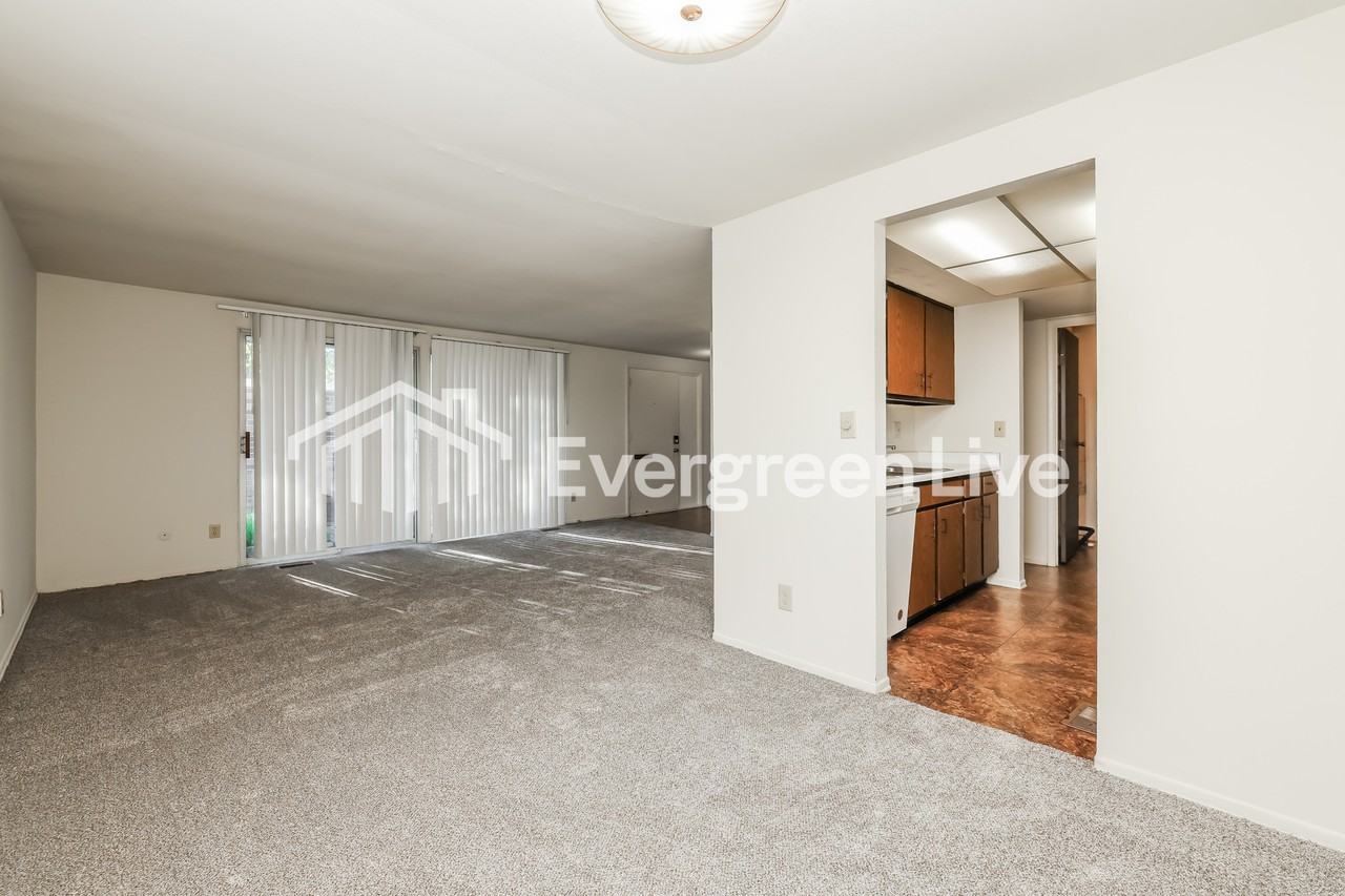 5867 Troy Villa Blvd - Photo 5 of 15