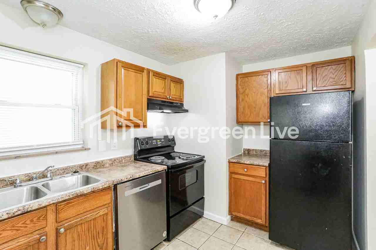 1507 Collegewood Ln - Photo 6 of 15