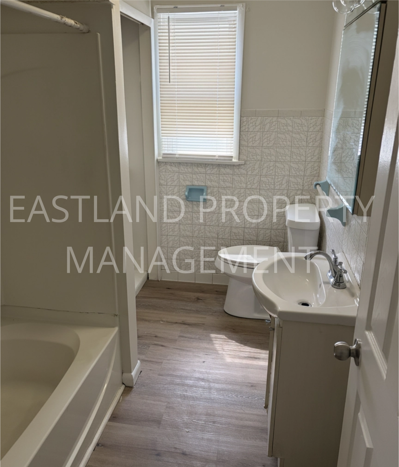 1964 Burr St - Photo 2 of 15