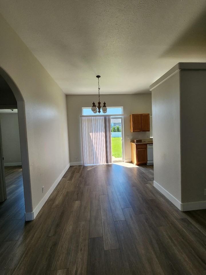 2896 W Elmwood Dr #2896 - Photo 5 of 13