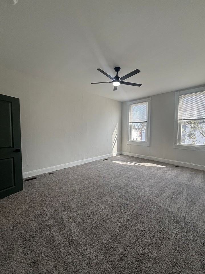1814 E Lafayette Ave - Photo 2 of 16
